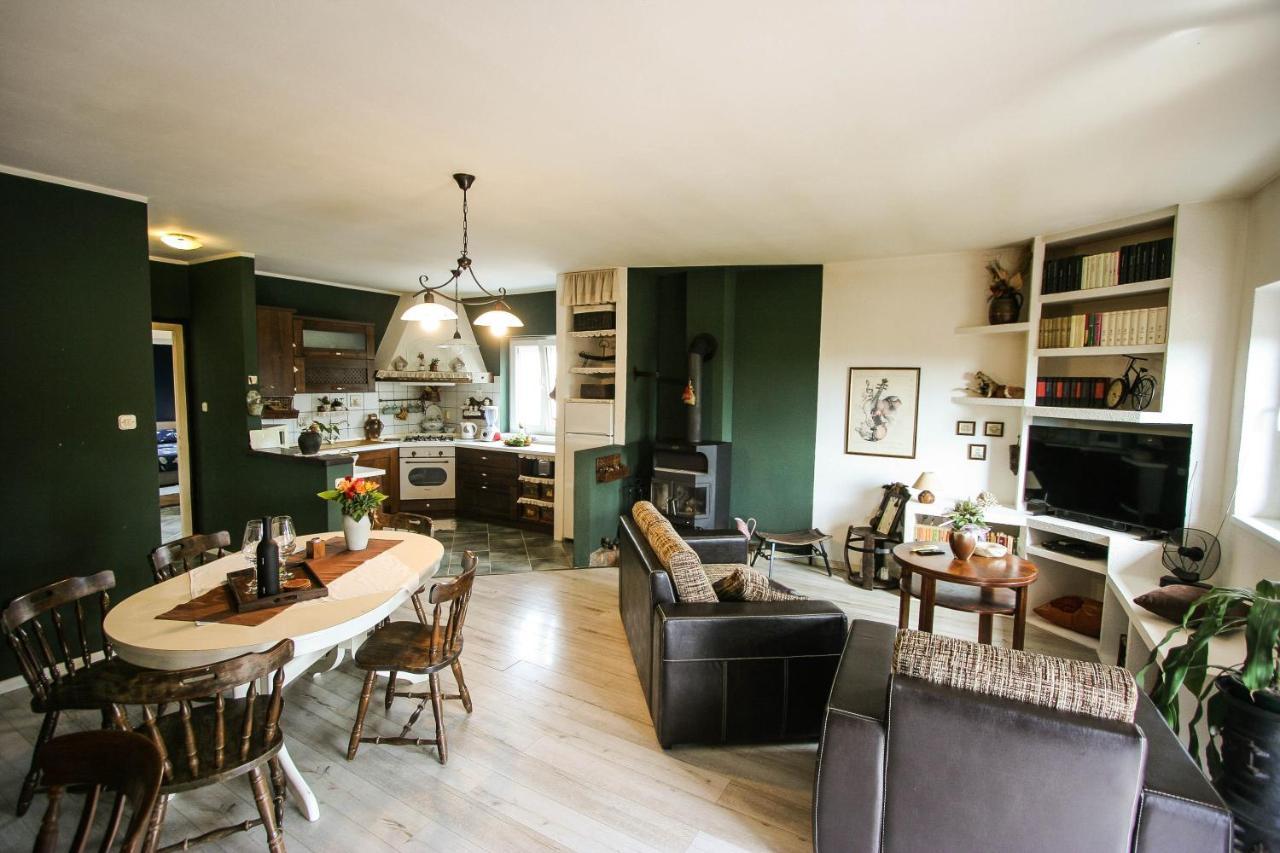 Apartman Iva Krasica  Extérieur photo